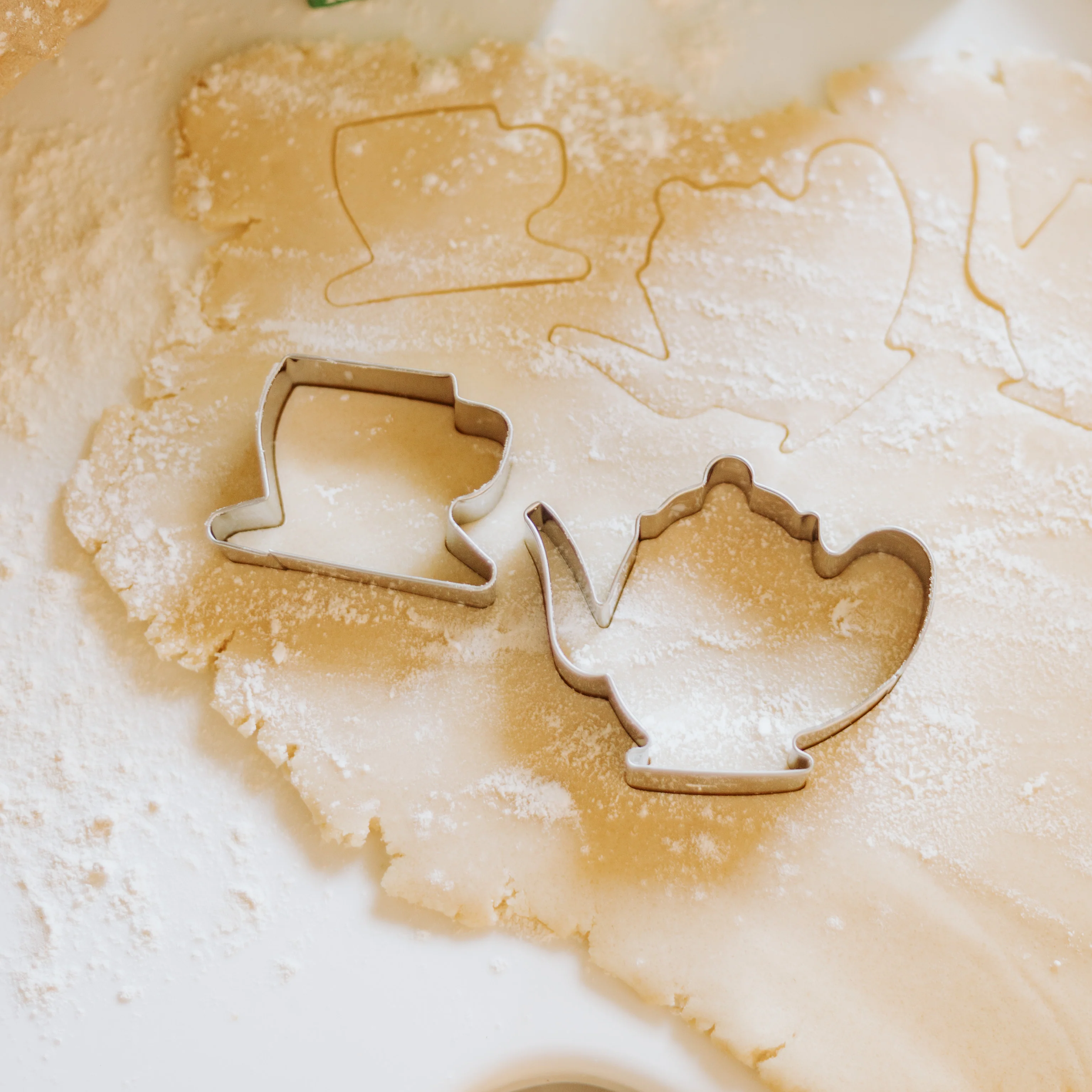 Red Rose Cookie Cutters - Image 3