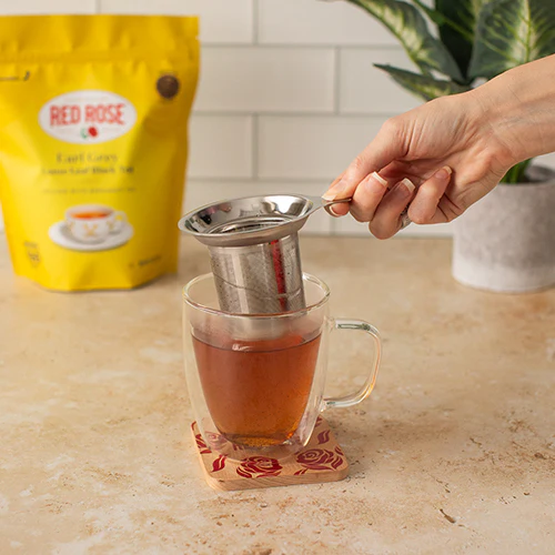 Tea Infuser Strainer with One Handle - Image 3